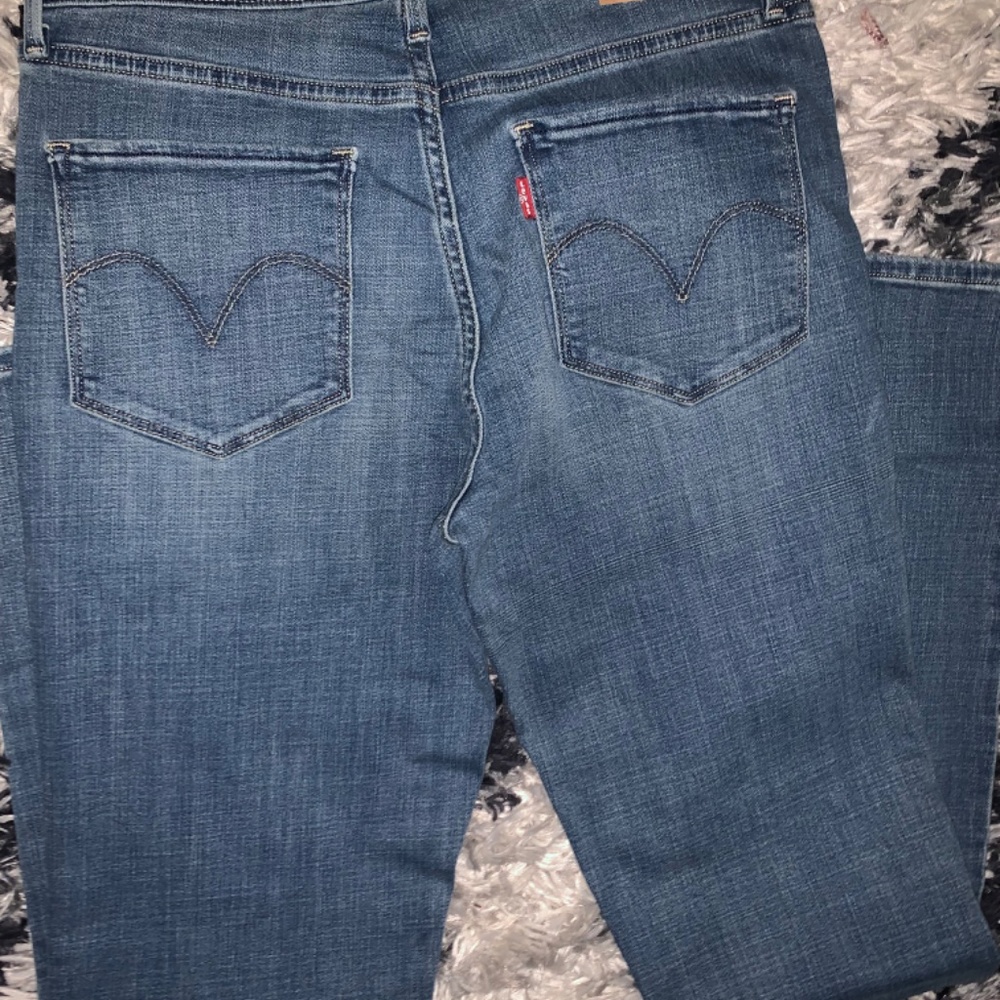 Jeans - Picture 3 of 4